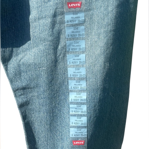 Back to school! NWT BOY’S HUSKY LEVI’S 550 RELAXED SIZE 8 WAIST 32.5 Brand new! - Picture 3 of 8